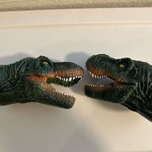 Animal Planet Green Dinosaur Reptile Sound Making Hand Puppet SET OF 2